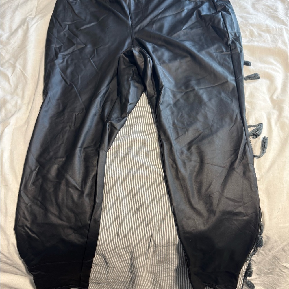 Torrid Black Leggings Sleek Form-Fitting Design